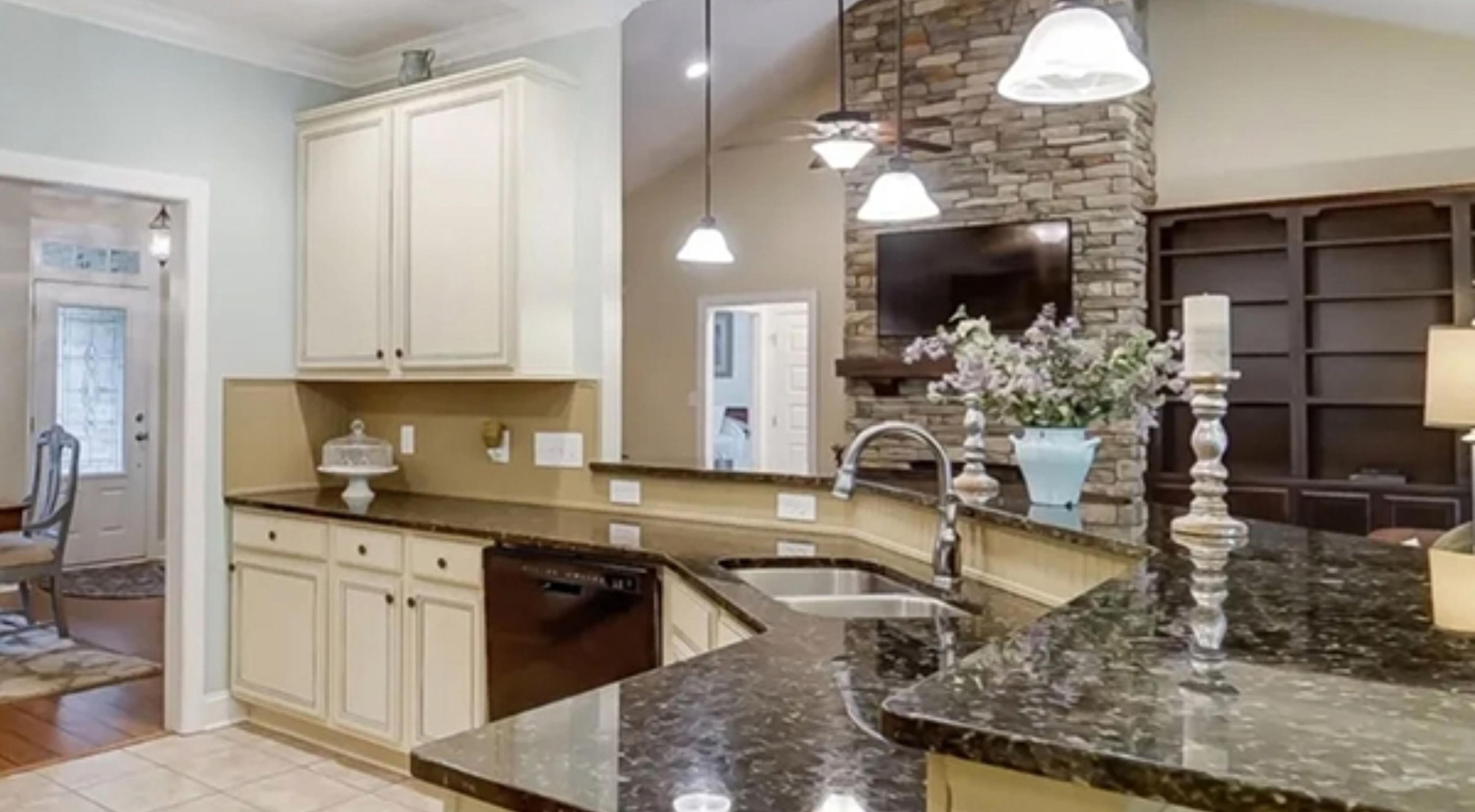 Custom Home ROI: Which Premium Features Pay Off Long-Term